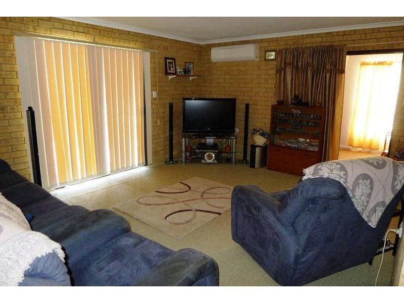 83 Watkins St, Howard QLD 4659