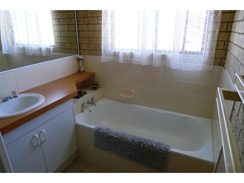 83 Watkins St, Howard QLD 4659