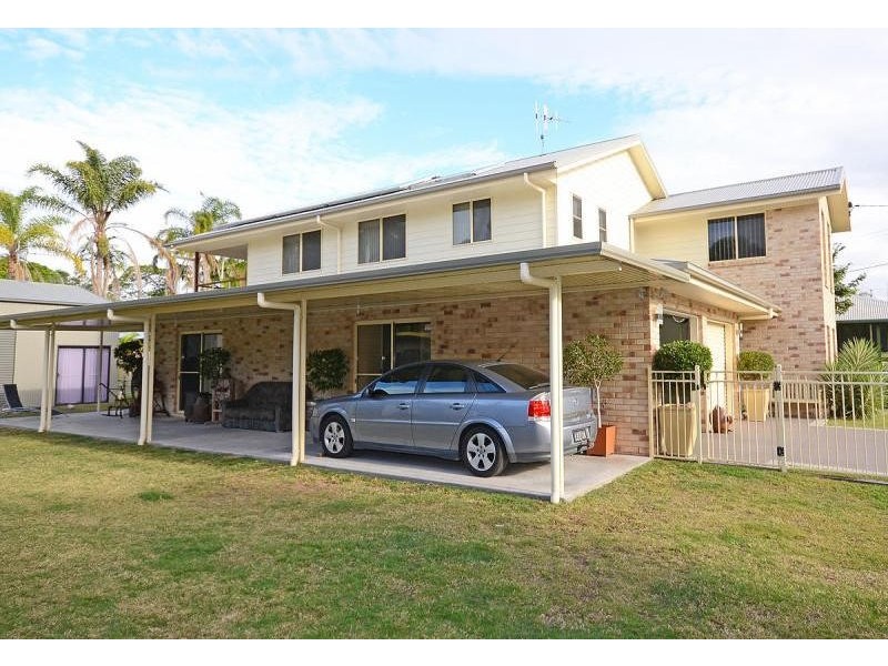6 TORBANLEA STREET, Burrum Heads QLD 4659