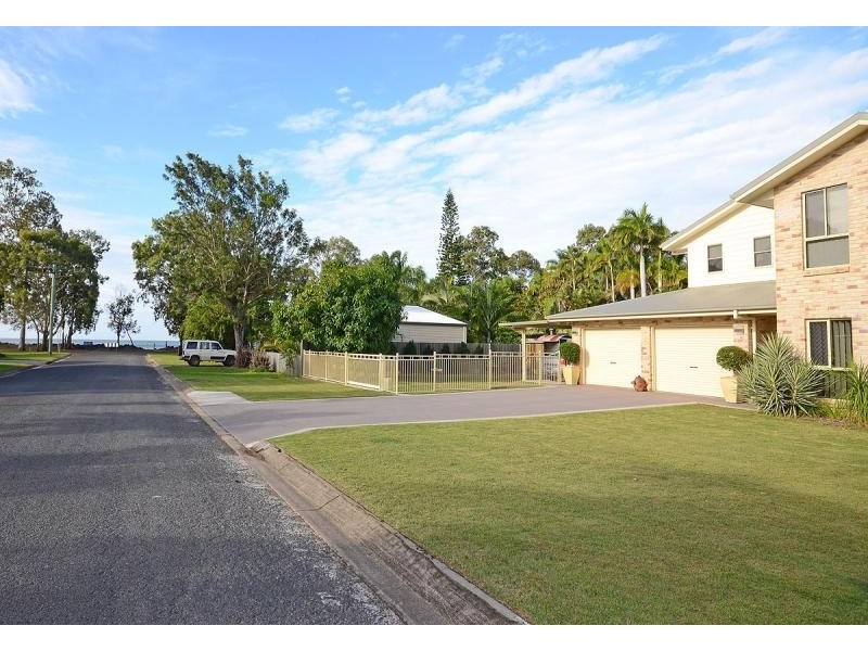 6 TORBANLEA STREET, Burrum Heads QLD 4659