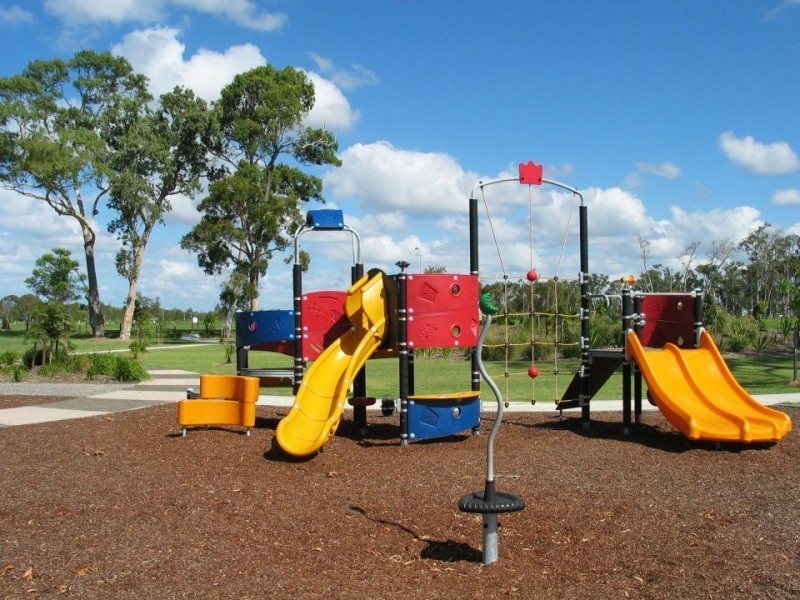 75 Barramundi Drive, Burrum Heads QLD 4659