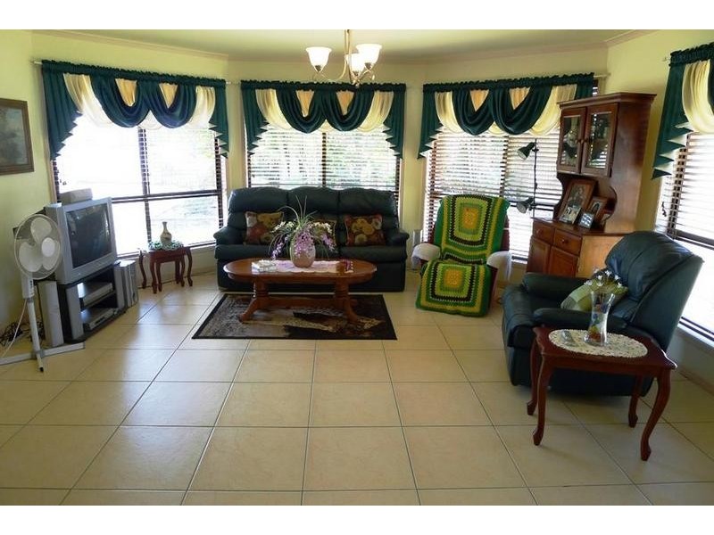 52 Hunter Street, Torbanlea QLD 4662