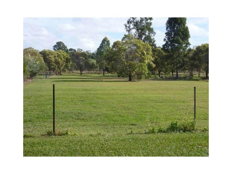 45-47 James St, Howard QLD 4659