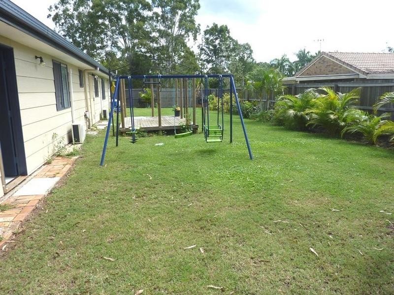 48 James St, Howard QLD 4659