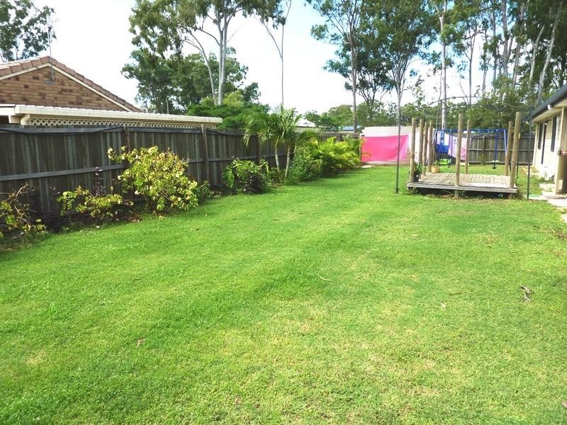 48 James St, Howard QLD 4659