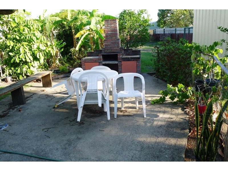 14 Crawford St, Torbanlea QLD 4662