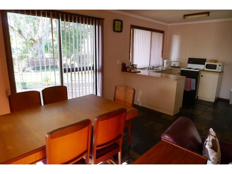 14 Crawford St, Torbanlea QLD 4662