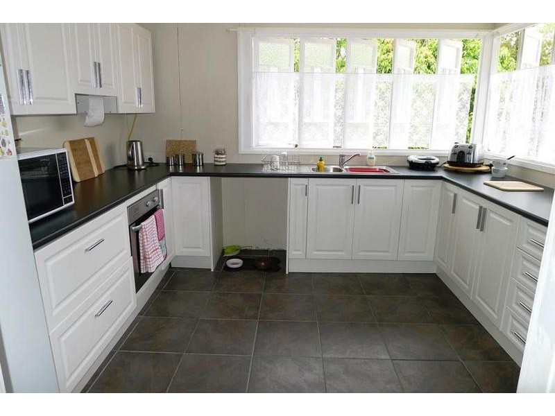 21 East St, Howard QLD 4659