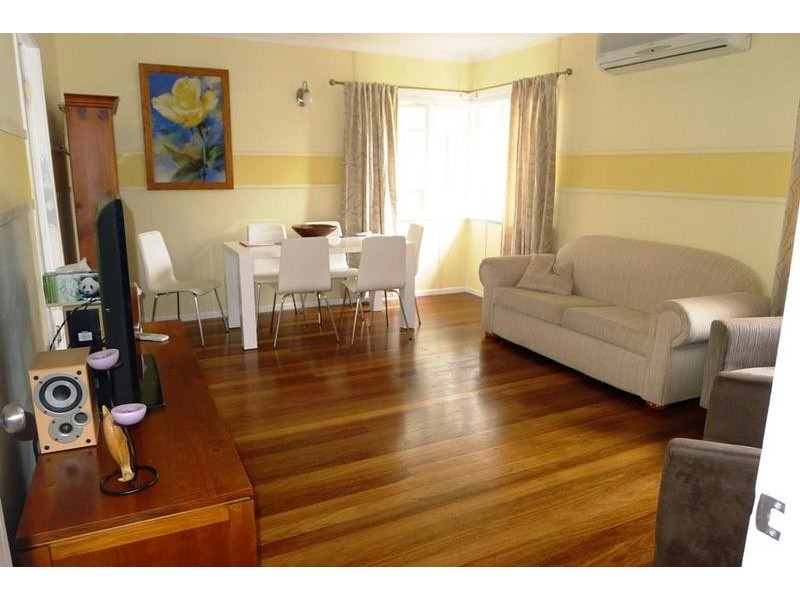 21 East St, Howard QLD 4659