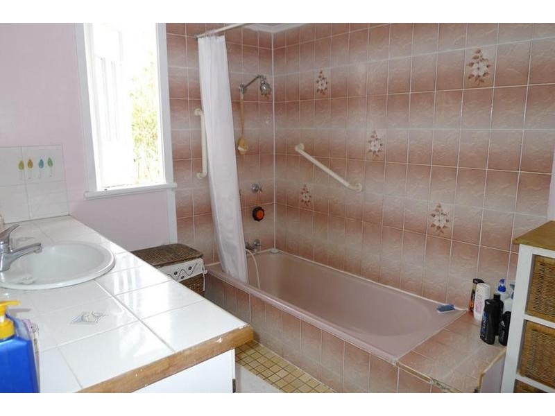 21 East St, Howard QLD 4659