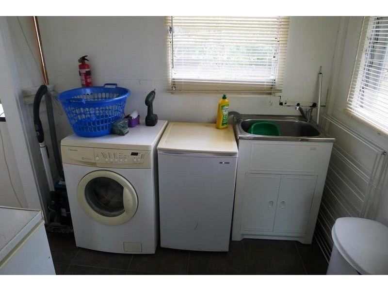 21 East St, Howard QLD 4659