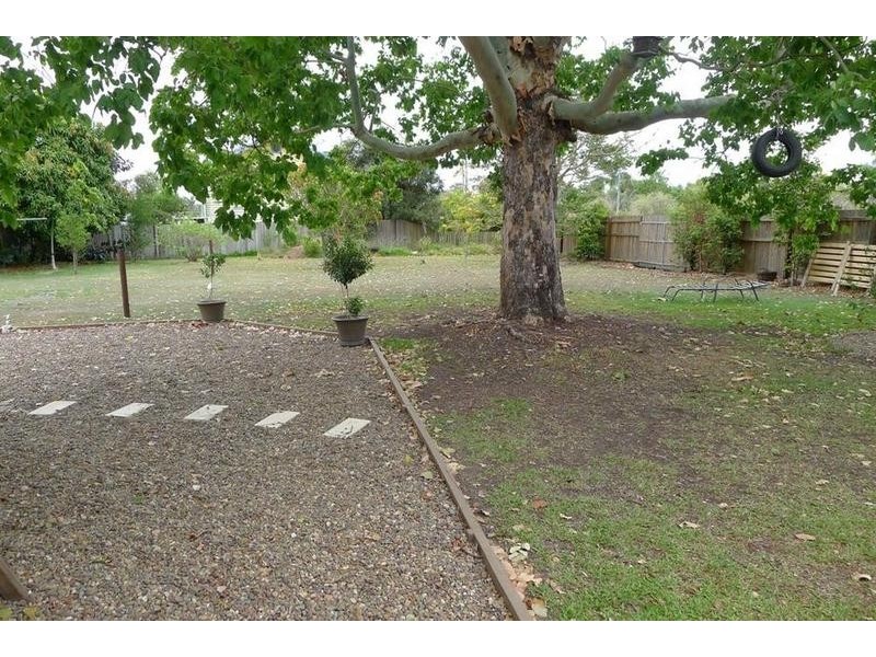 21 East St, Howard QLD 4659