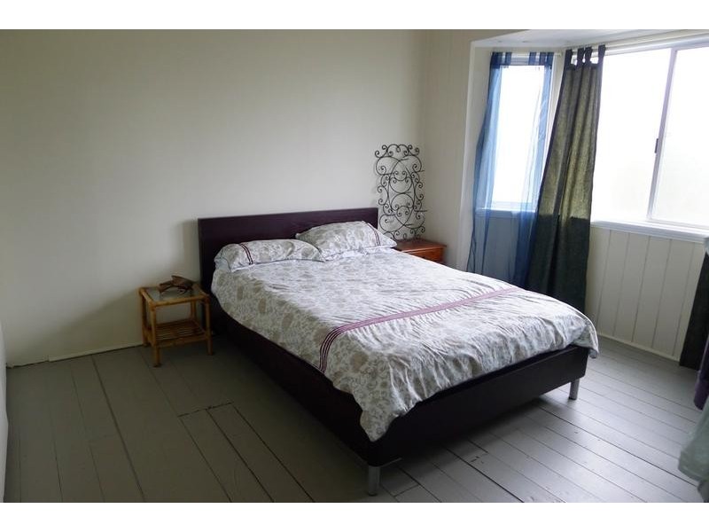 6 Gympie St, Torbanlea QLD 4662