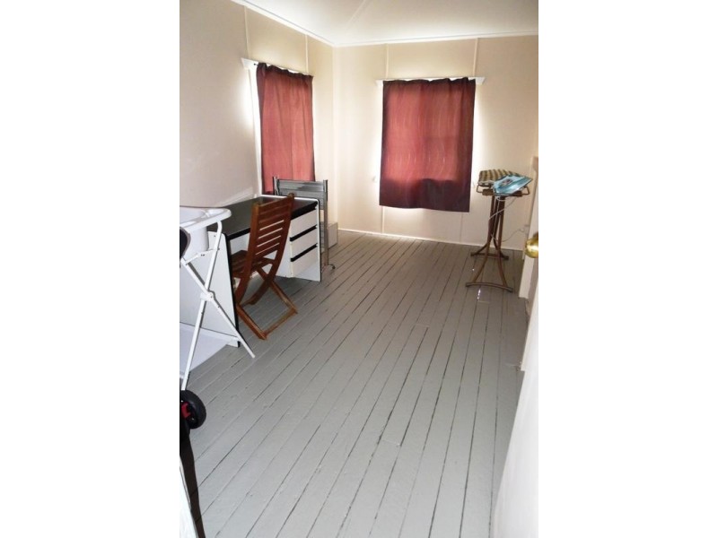 6 Gympie St, Torbanlea QLD 4662