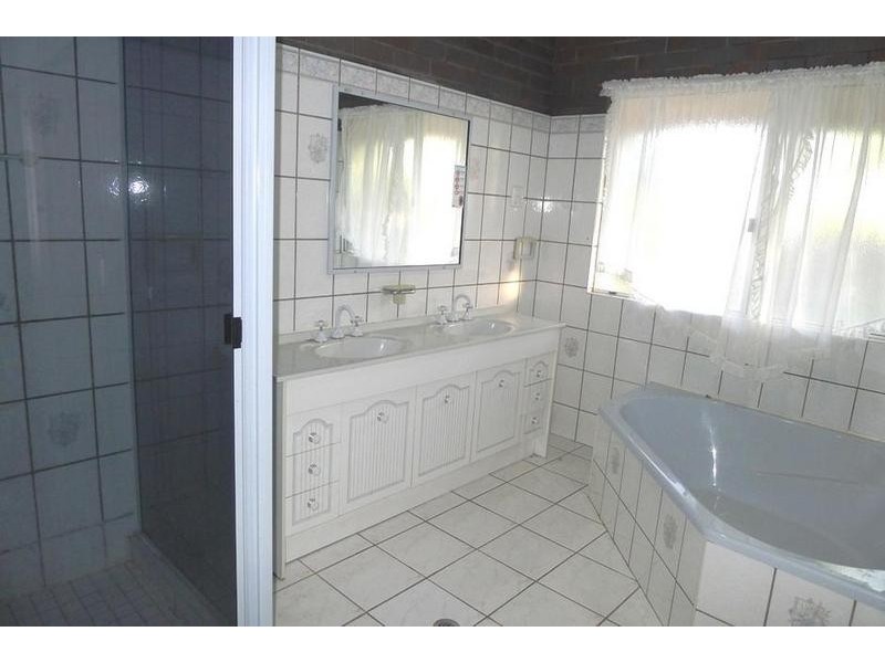 1 Bentwood Street, Burrum Heads QLD 4659