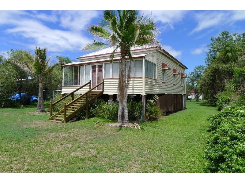 10 Eglington St, Torbanlea QLD 4662