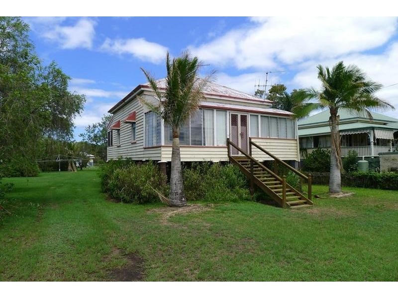 10 Eglington St, Torbanlea QLD 4662