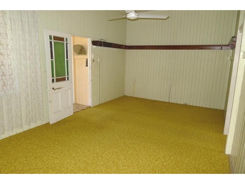 10 Eglington St, Torbanlea QLD 4662