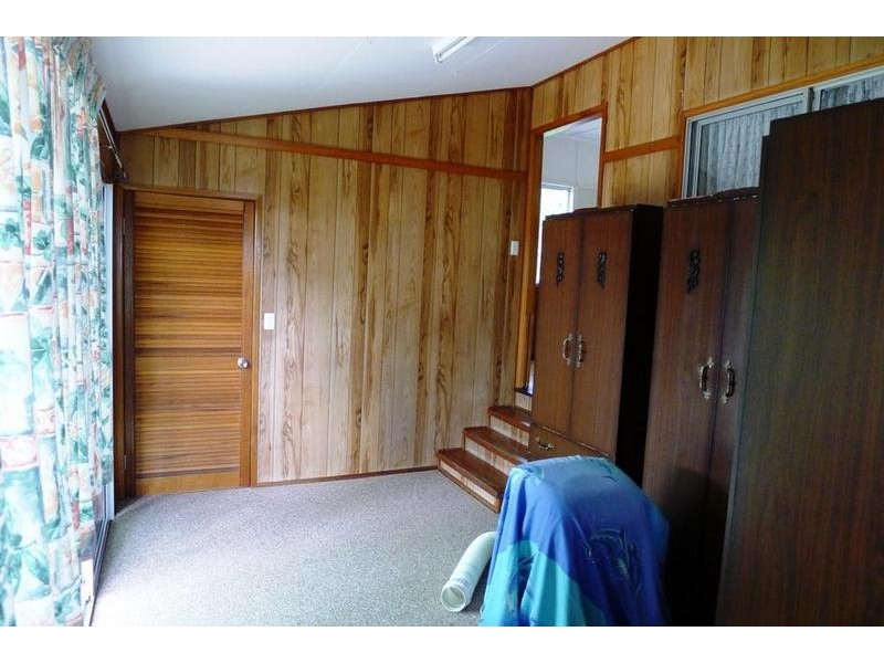 1 Annie St, Howard QLD 4659