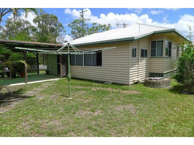 1 Annie St, Howard QLD 4659