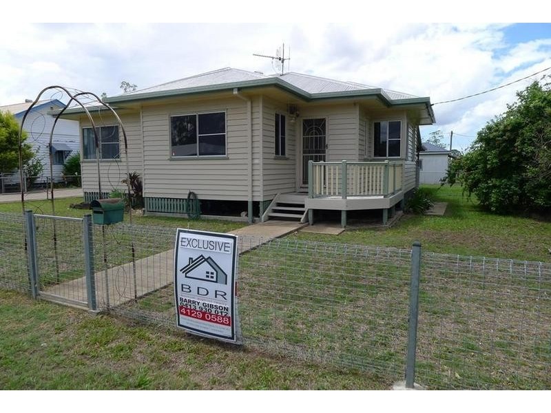 1 Annie St, Howard QLD 4659