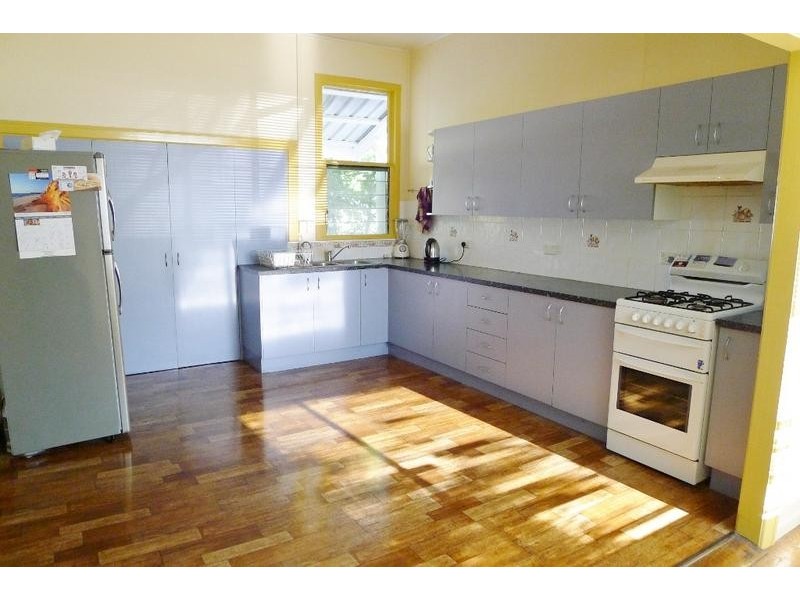 60 Steley St, Howard QLD 4659