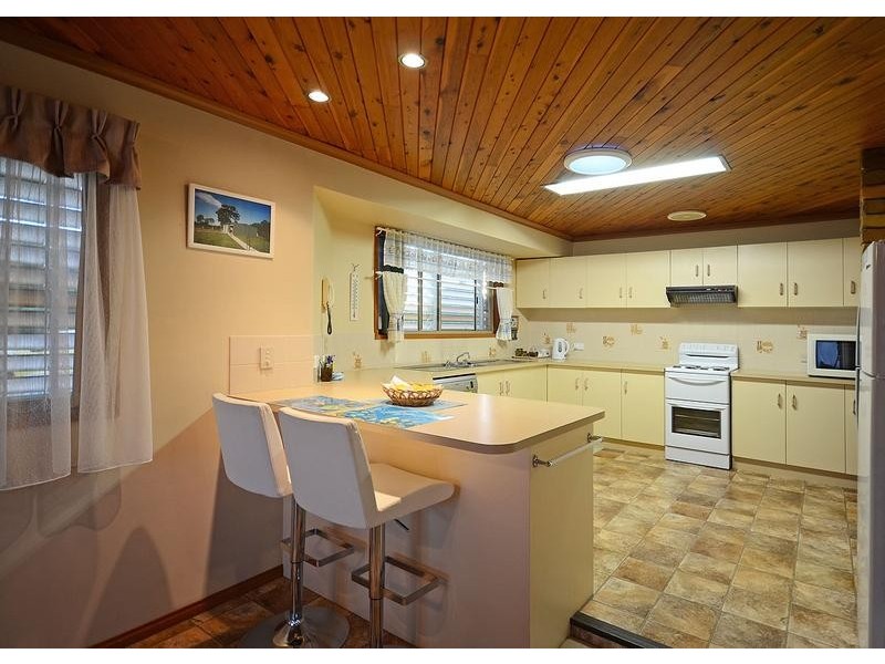 9 Gympie St, Torbanlea QLD 4662