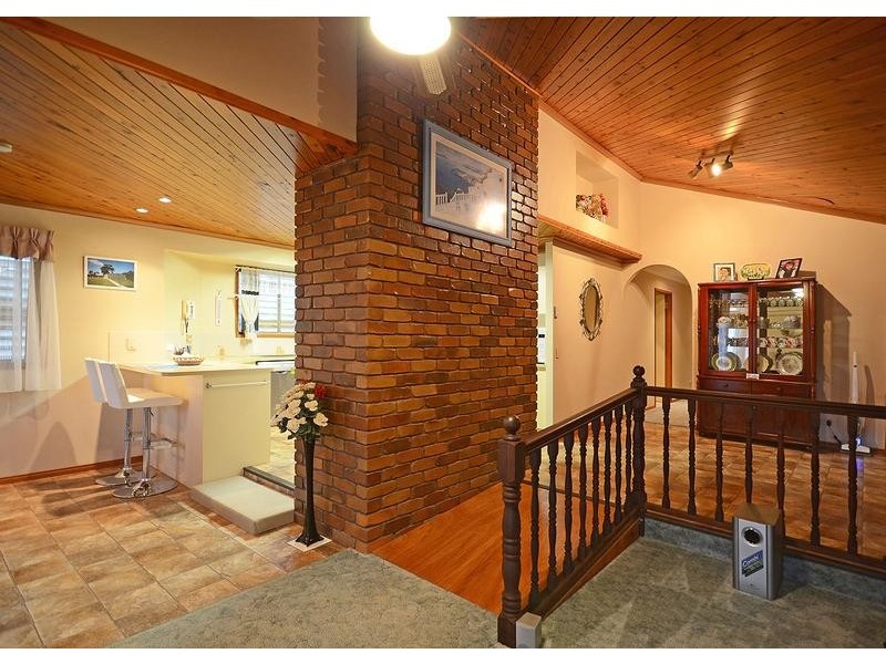 9 Gympie St, Torbanlea QLD 4662