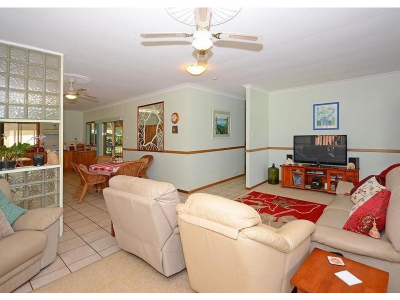 27 Hunter Street, Torbanlea QLD 4662
