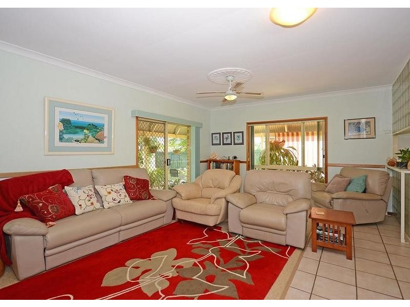 27 Hunter Street, Torbanlea QLD 4662