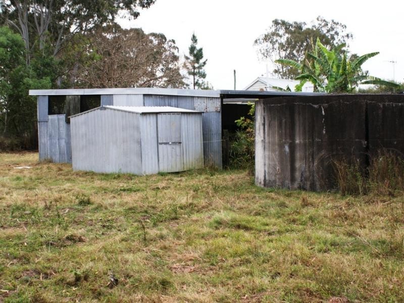 28 Creek St, Howard QLD 4659