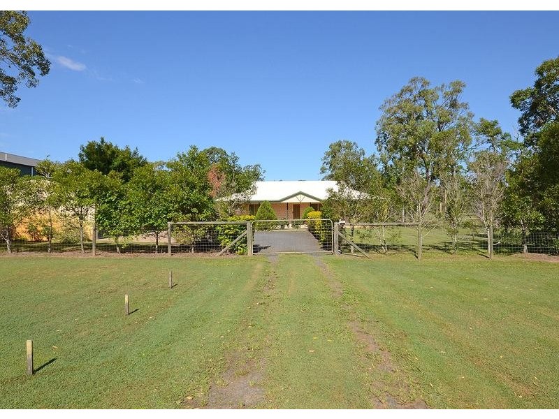 28 East St, Howard QLD 4659