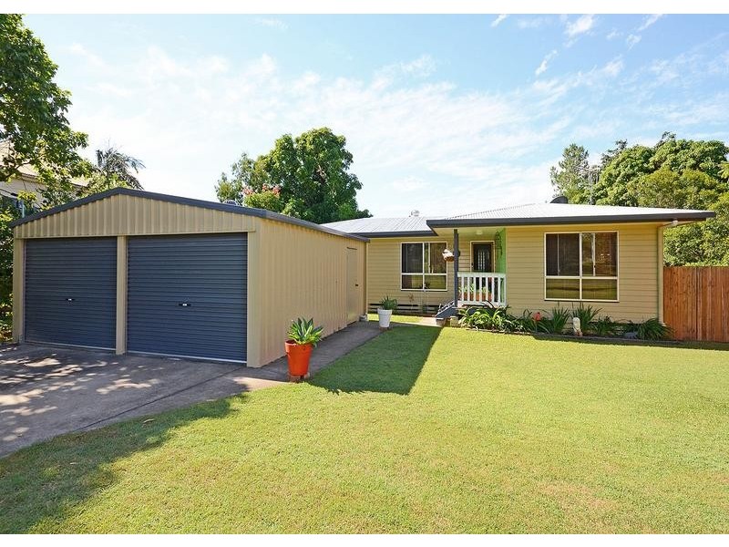 49 Thomas St, Howard QLD 4659