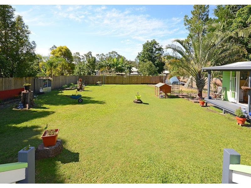 49 Thomas St, Howard QLD 4659