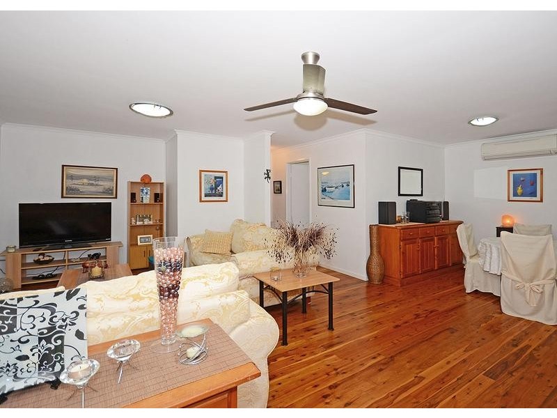 49 Thomas St, Howard QLD 4659
