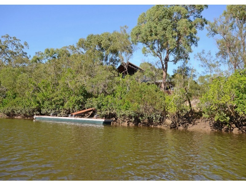 15 Island Close, Pacific Haven QLD 4659