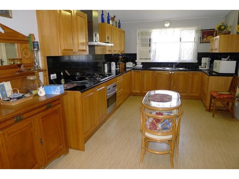 20 Island Close, Pacific Haven QLD 4659