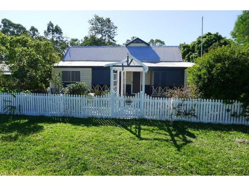 67 Thomas Street, Howard QLD 4659