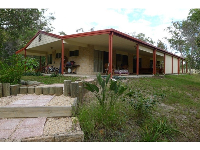 18 Island Close, Pacific Haven QLD 4659