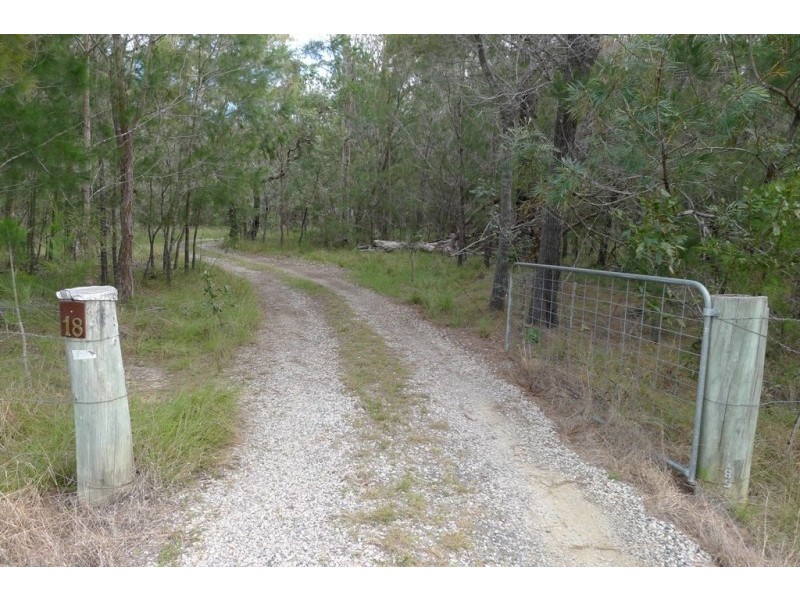 18 Island Close, Pacific Haven QLD 4659