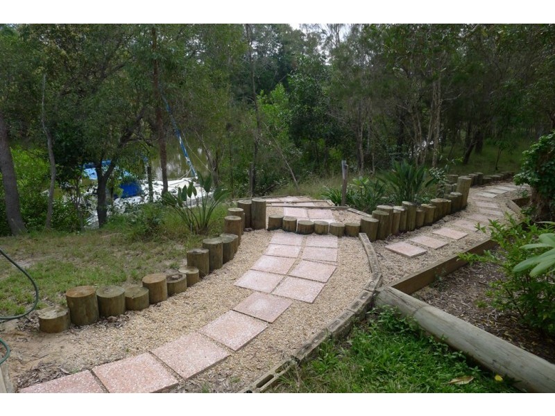 18 Island Close, Pacific Haven QLD 4659