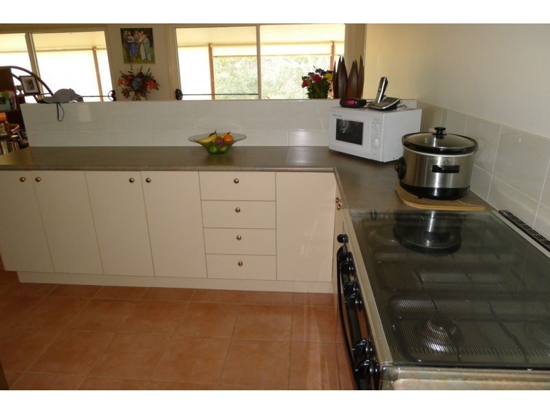 18 Island Close, Pacific Haven QLD 4659