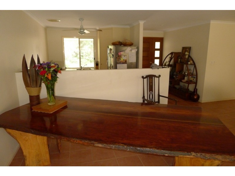 18 Island Close, Pacific Haven QLD 4659