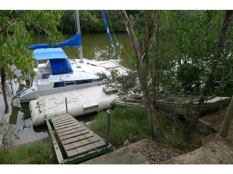 18 Island Close, Pacific Haven QLD 4659