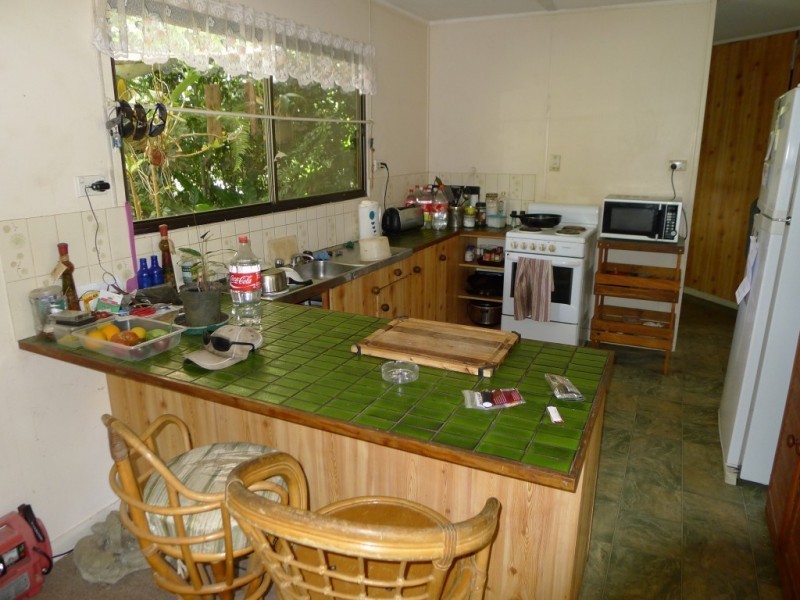 2 South Heath Rd, Burrum River QLD 4659