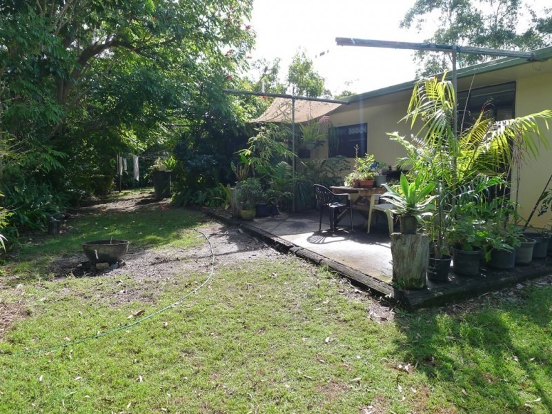 2 South Heath Rd, Burrum River QLD 4659