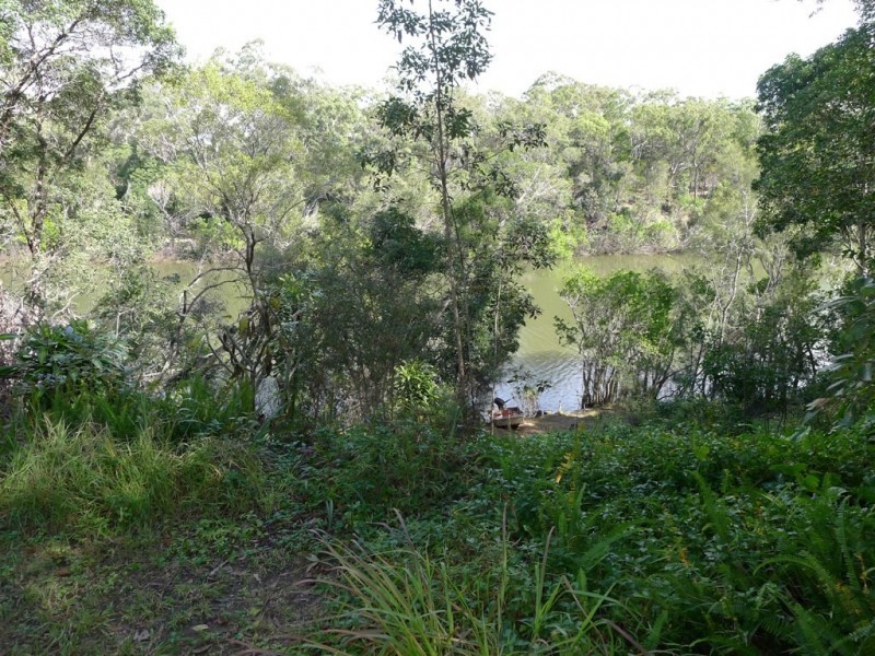 2 South Heath Rd, Burrum River QLD 4659