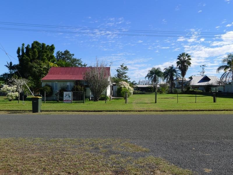 15 Hartley Street, Torbanlea QLD 4662