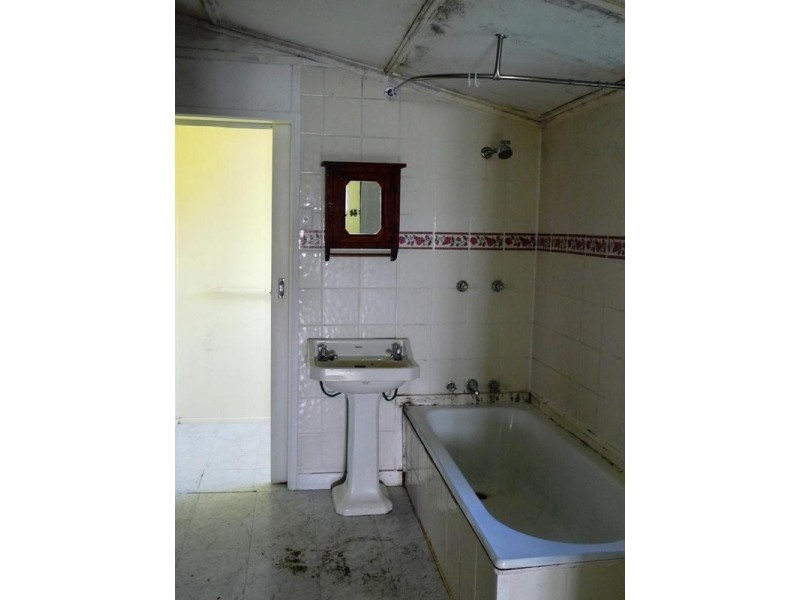 15 Hartley Street, Torbanlea QLD 4662