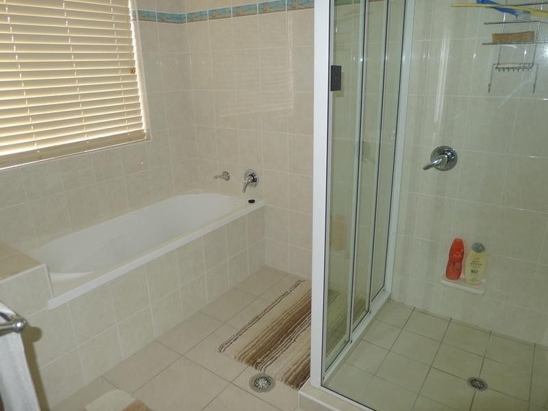 17 Noeme St, Burrum Heads QLD 4659